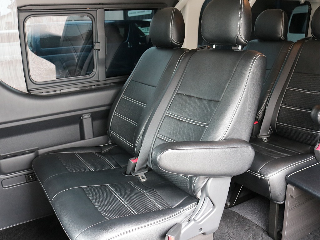 令和６年式ワゴンＧＬ２７００ガソリンフレックスカスタム車両入庫！オリジナルフロントスポイラー新品オリジナル１７インチアルミ新品オリジナルＬＥＤテールアルパインＢＩＧ－Ｘ１１インチナビフリップダウン装備