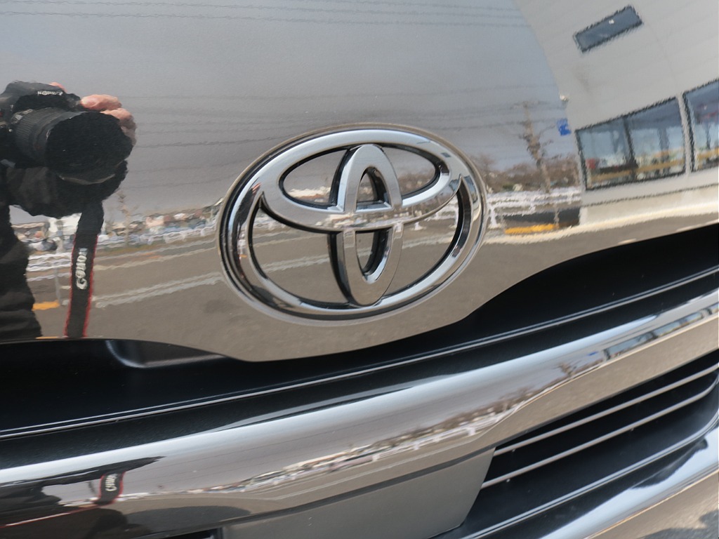 令和４年式ワゴンＧＬ４ＷＤファミリーに好評のＶｅｒ１シートアレンジ施工済み！オリジナルフロントスポイラーオリジナル１８インチアルミアルパインＢＩＧ－Ｘ１１インチナビフリップダウンモニター装着済み！！