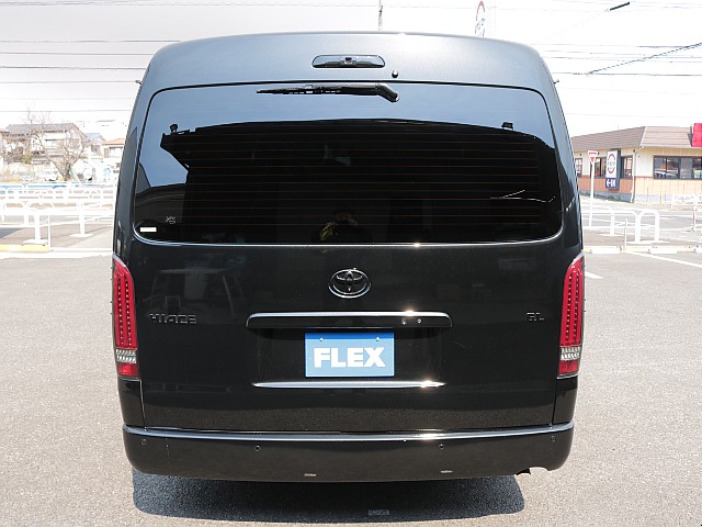 シンプルなリアビューになります！！