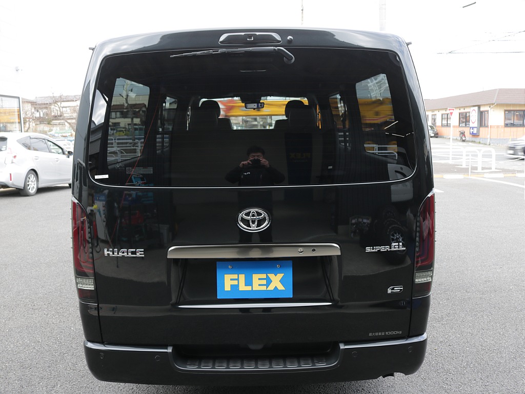 シンプルなリアビューになります！！