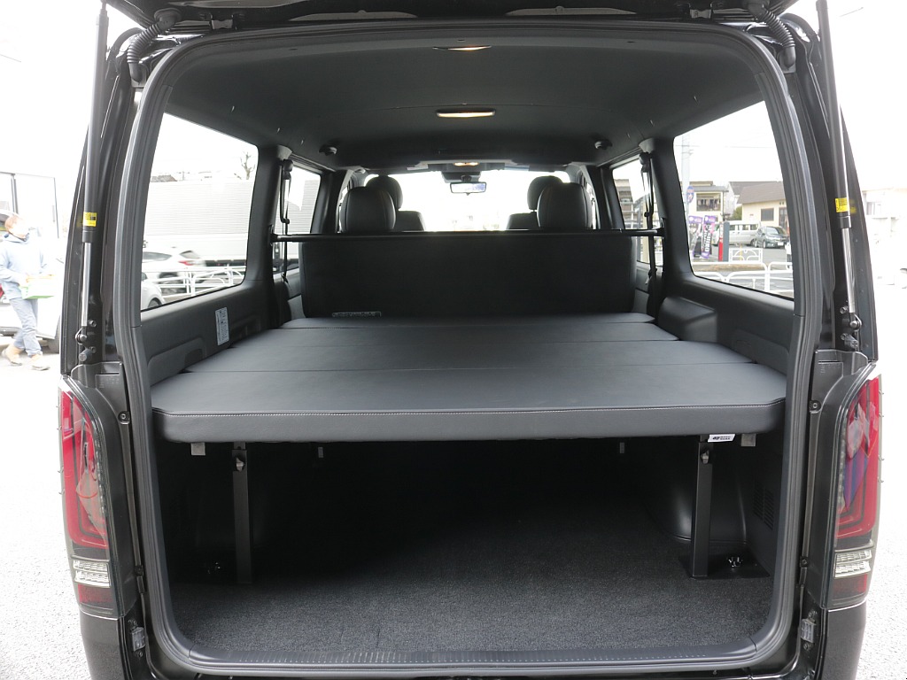 令和７年式ダークプライムＳ２８００ディーゼル４ＷＤカスタム車両入庫！！インナーブラックライト加工新品オリジナル１６インチアルミ新品オリジナルＬＥＤテールライト新品ベットＫＩＴ新品ＢＩＧ－Ｘ１１インチ