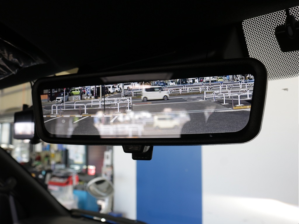 令和７年式ワイドＶダークプライムⅡ２８００ディーゼルターボ！新作１８インチアルミ２インチローダウン済み！新品ベットＫＩＴ装着済み！