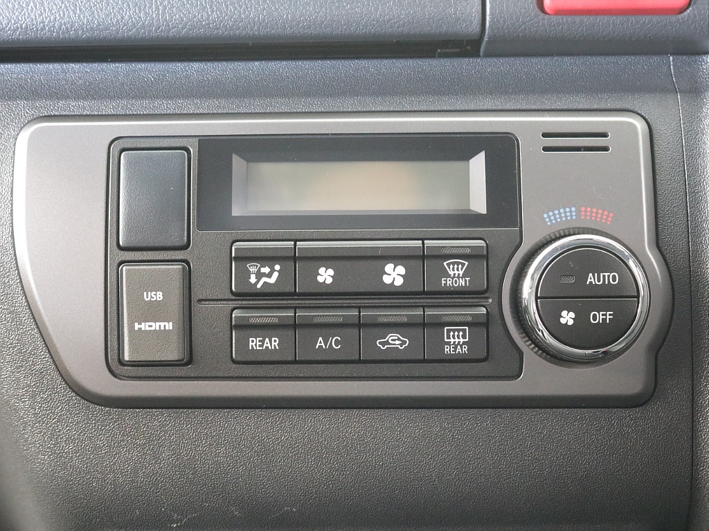 令和７年式ワイドＶダークプライムⅡ２８００ディーゼルターボ！新作１８インチアルミ２インチローダウン済み！新品ベットＫＩＴ装着済み！