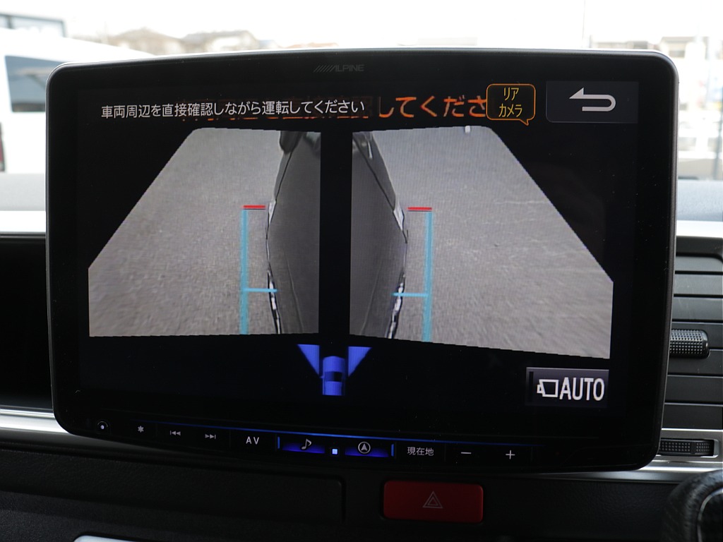 令和６年式ハイエースワゴンＧＬ４ＷＤファミリーに好評のリラクシングシートアレンジ施工済み！オリジナルフロントスポイラーオリジナル１７インチアルミオリジナルＬＥＤテールアルパインＢＩＧ－Ｘ１１インチ装備