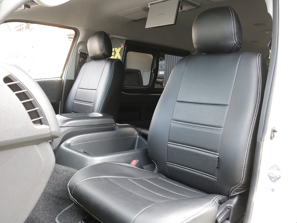 令和４年式ハイエースワゴンＧＬ４ＷＤファミリーに好評のアレンジＡＳシートアレンジ入庫！廃盤カラーライトイエローブラックエディション！エクストリームＪ１６インチアルミパナソニック９インチナビ装備！！