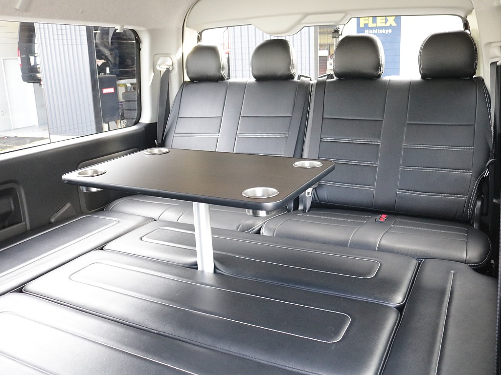 令和４年式ハイエースワゴンＧＬ４ＷＤファミリーに好評のアレンジＡＳシートアレンジ入庫！廃盤カラーライトイエローブラックエディション！エクストリームＪ１６インチアルミパナソニック９インチナビ装備！！