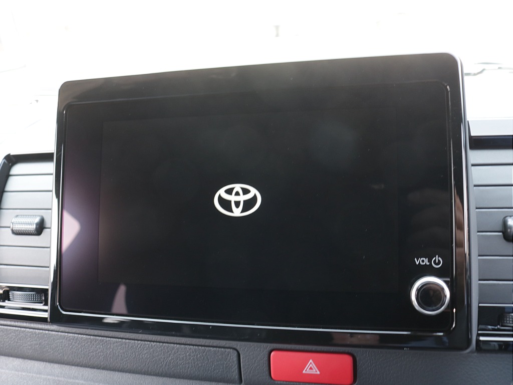 ８インチディスプレイオーディオ装備！！