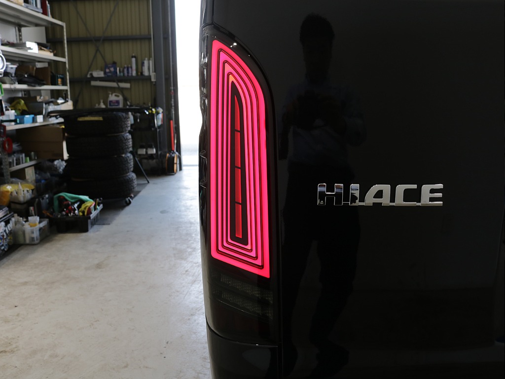 新車９型モデルダークプライムⅡ２０００ガソリン２WDカスタム車両入庫！！オリジナルフロントスポイラーオリジナル１７インチアルミオリジナルＬＥＤテールライトオリジナルオーバーフェンダーオリジナルベット！