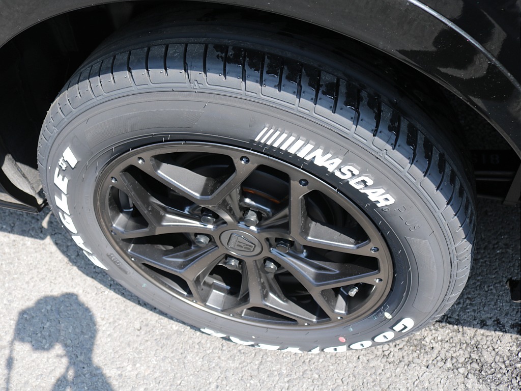 新車９型モデルダークプライムⅡ２０００ガソリン２WDカスタム車両入庫！！オリジナルフロントスポイラーオリジナル１７インチアルミオリジナルＬＥＤテールライトオリジナルオーバーフェンダーオリジナルベット！