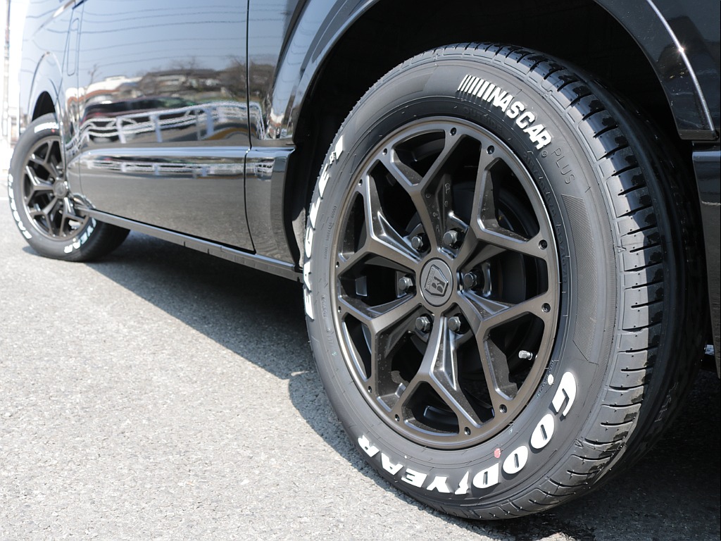 新車９型モデルダークプライムⅡ２０００ガソリン２WDカスタム車両入庫！！オリジナルフロントスポイラーオリジナル１７インチアルミオリジナルＬＥＤテールライトオリジナルオーバーフェンダーオリジナルベット！