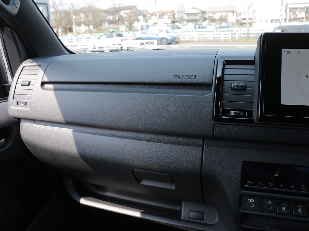 新車９型モデルダークプライムⅡ２０００ガソリン２WDカスタム車両入庫！！オリジナルフロントスポイラーオリジナル１７インチアルミオリジナルＬＥＤテールライトオリジナルオーバーフェンダーオリジナルベット！