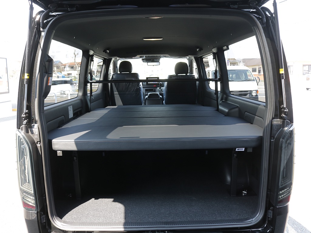 新車９型モデルダークプライムⅡ２０００ガソリン２WDカスタム車両入庫！！オリジナルフロントスポイラーオリジナル１７インチアルミオリジナルＬＥＤテールライトオリジナルオーバーフェンダーオリジナルベット！