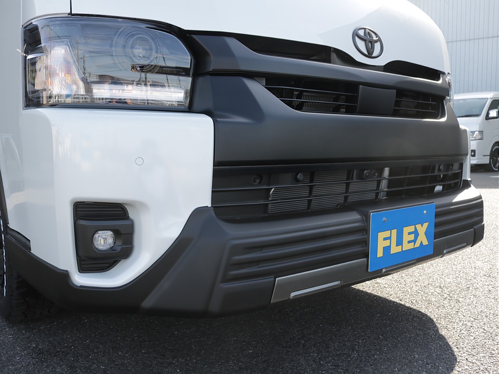 新車ワゴンＧＬファミリーに好評のファミリアシートアレンジ施工車両入庫！オリジナルフロントバンパーオリジナルオーバーフェンダーオリジナルＬＥＤテールオリジナル１６インチアルミグラントレック１６インチ装備