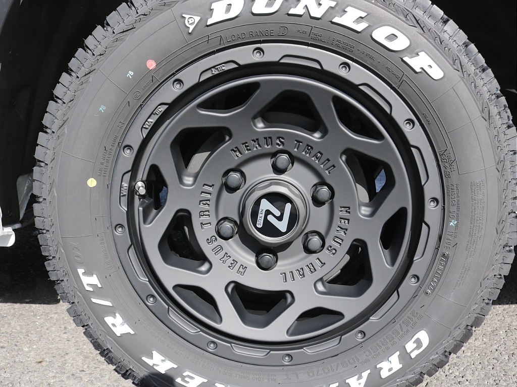 新車ワゴンＧＬファミリーに好評のファミリアシートアレンジ施工車両入庫！オリジナルフロントバンパーオリジナルオーバーフェンダーオリジナルＬＥＤテールオリジナル１６インチアルミグラントレック１６インチ装備