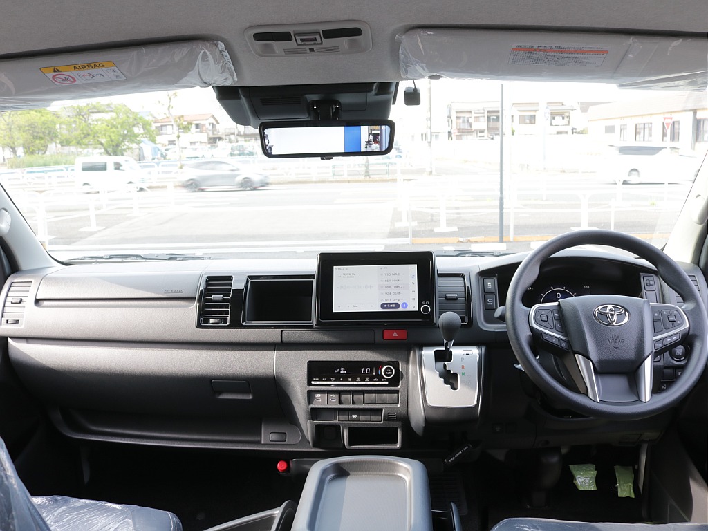 新車ワゴンＧＬファミリーに好評のファミリアシートアレンジ施工車両入庫！オリジナルフロントバンパーオリジナルオーバーフェンダーオリジナルＬＥＤテールオリジナル１６インチアルミグラントレック１６インチ装備