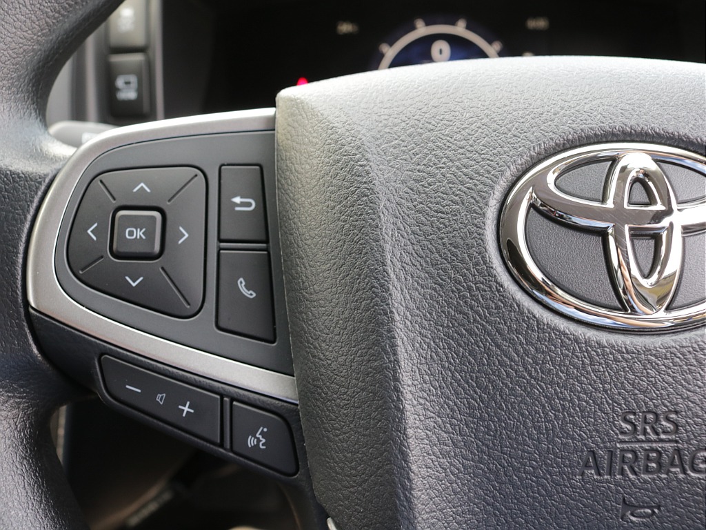 新車ワゴンＧＬファミリーに好評のファミリアシートアレンジ施工車両入庫！オリジナルフロントバンパーオリジナルオーバーフェンダーオリジナルＬＥＤテールオリジナル１６インチアルミグラントレック１６インチ装備