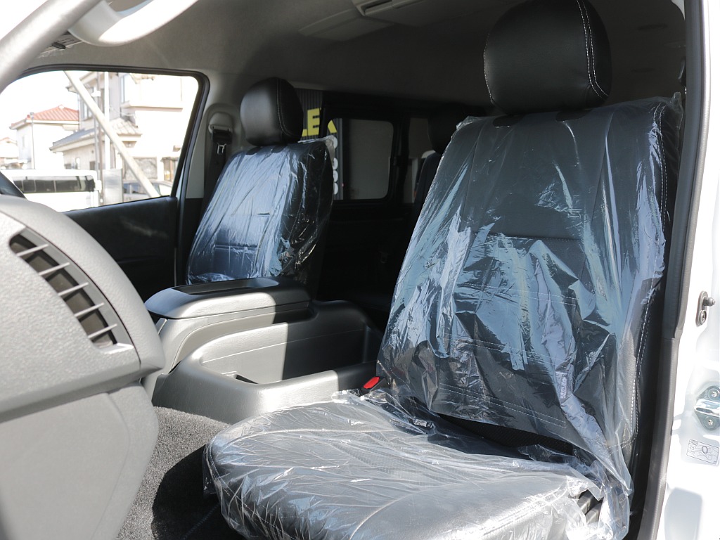 新車ワゴンＧＬファミリーに好評のファミリアシートアレンジ施工車両入庫！オリジナルフロントバンパーオリジナルオーバーフェンダーオリジナルＬＥＤテールオリジナル１６インチアルミグラントレック１６インチ装備