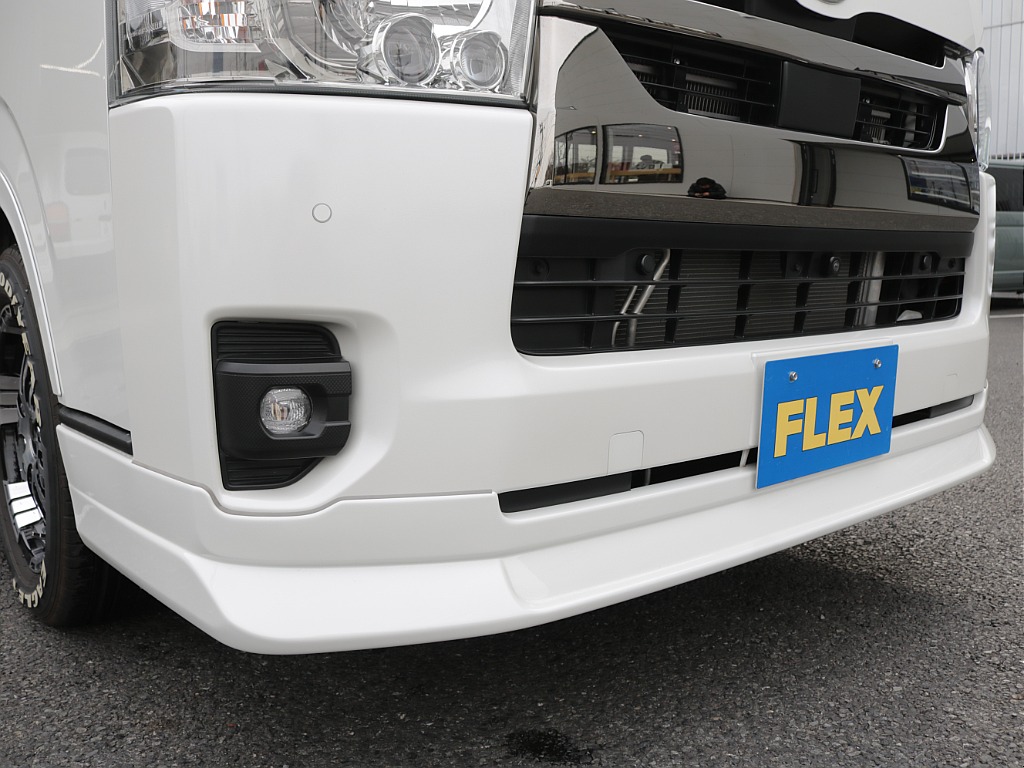 令和６年式ハイエースＶダークプライムⅡ２０００ガソリン２ＷＤカスタム車両入庫！オリジナルフロントスポイラーオリジナルオーバーフェンダーオリジナル１７インチアルミアルパインＢＩＧ－Ｘ１１インチナビ装備！