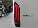 令和６年式ハイエースＶダークプライムⅡ２０００ガソリン２ＷＤカスタム車両入庫！オリジナルフロントスポイラーオリジナルオーバーフェンダーオリジナル１７インチアルミアルパインＢＩＧ－Ｘ１１インチナビ装備！