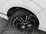 令和６年式ハイエースＶダークプライムⅡ２０００ガソリン２ＷＤカスタム車両入庫！オリジナルフロントスポイラーオリジナルオーバーフェンダーオリジナル１７インチアルミアルパインＢＩＧ－Ｘ１１インチナビ装備！