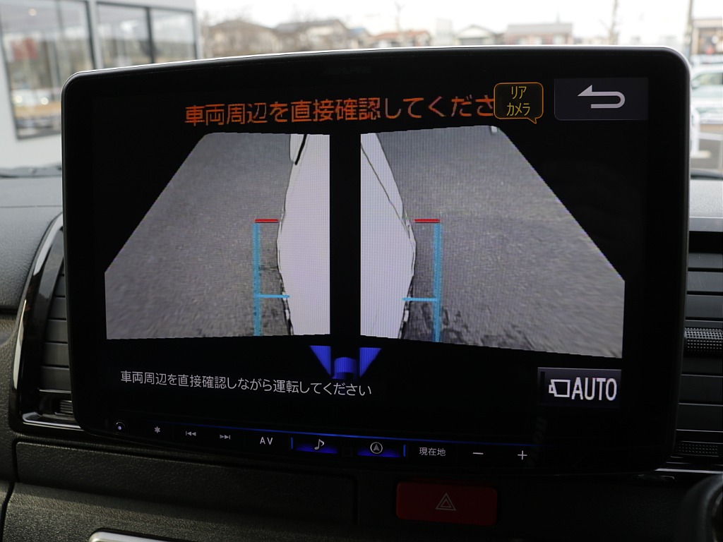 令和６年式ハイエースＶダークプライムⅡ２０００ガソリン２ＷＤカスタム車両入庫！オリジナルフロントスポイラーオリジナルオーバーフェンダーオリジナル１７インチアルミアルパインＢＩＧ－Ｘ１１インチナビ装備！