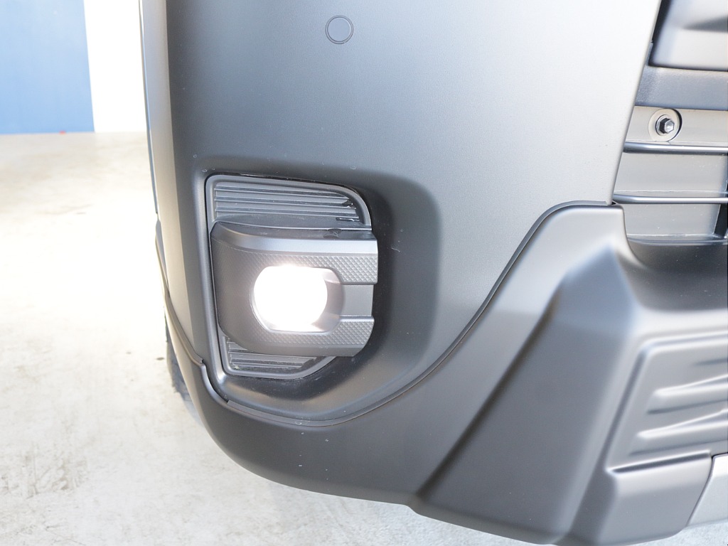 令和８年式アースカラー２８００ディーゼル４WD人気のＲＥクラシック丸目ライトフェイスチェンジ済み！オリジナルフロントバンパーオリジナル１６インチアルミオリジナルＬＥＤテールライトアルパインナビ装備！！