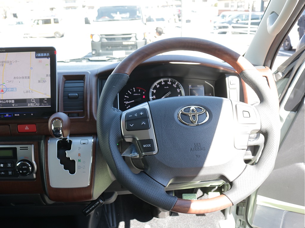 令和８年式アースカラー２８００ディーゼル４WD人気のＲＥクラシック丸目ライトフェイスチェンジ済み！オリジナルフロントバンパーオリジナル１６インチアルミオリジナルＬＥＤテールライトアルパインナビ装備！！