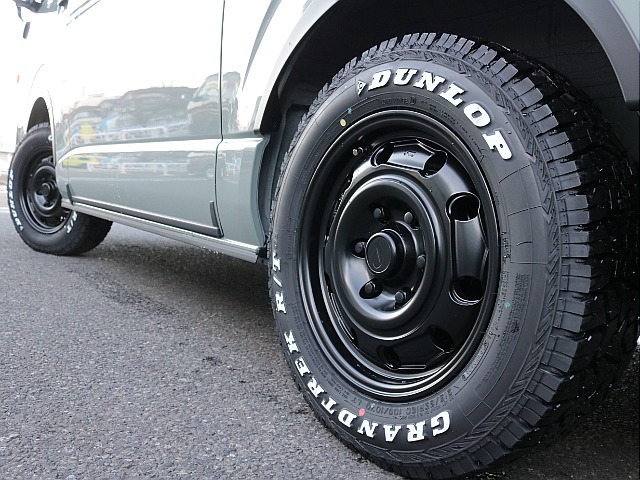 新品オリジナルパウ１６インチアルミ装着済み！！