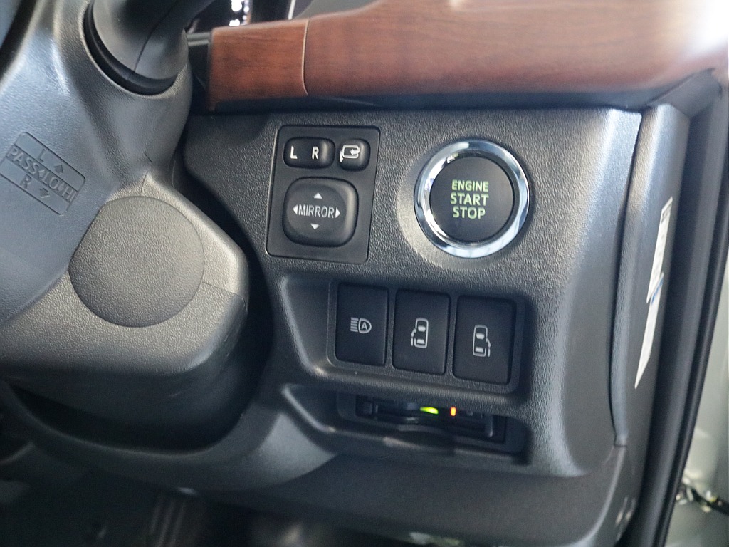 令和８年式アースカラー２８００ディーゼル４WD人気のＲＥクラシック丸目ライトフェイスチェンジ済み！オリジナルフロントバンパーオリジナル１６インチアルミオリジナルＬＥＤテールライトアルパインナビ装備！！