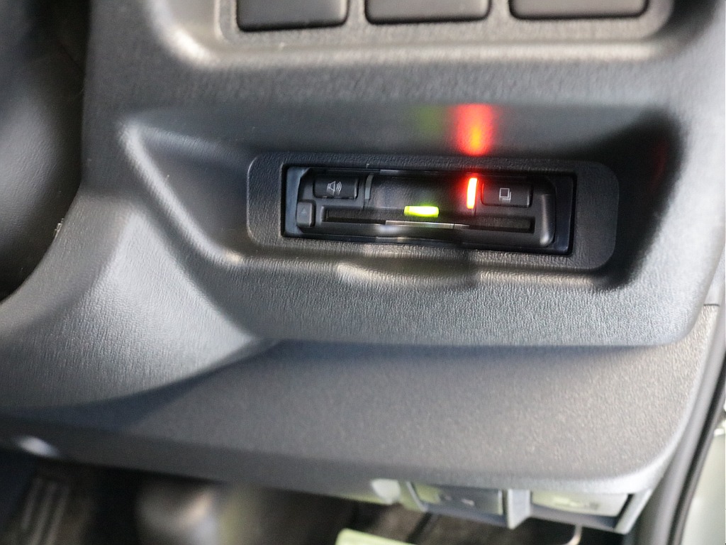 令和８年式アースカラー２８００ディーゼル４WD人気のＲＥクラシック丸目ライトフェイスチェンジ済み！オリジナルフロントバンパーオリジナル１６インチアルミオリジナルＬＥＤテールライトアルパインナビ装備！！