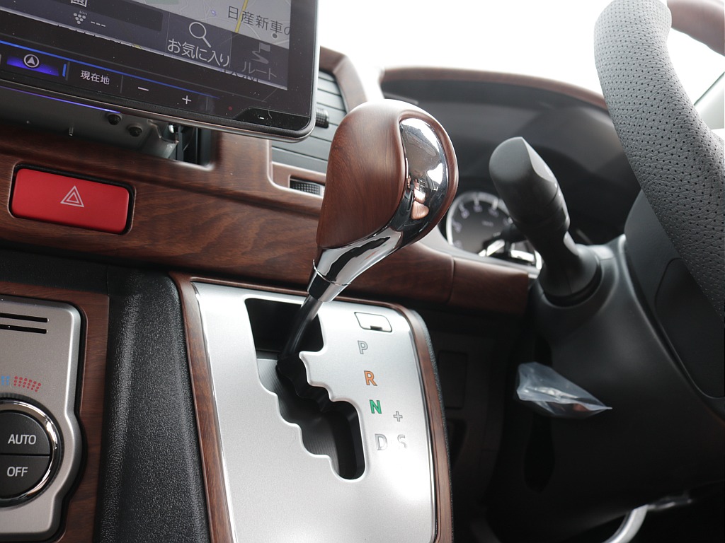 令和８年式アースカラーパッケージ２８００ディーゼル４ＷＤ！新品ＲＥクラシック丸目ライトフェイス施工！新品アルパインＢＩＧ－Ｘ１１インチＳＤナビ装備！新品シートカバー新品ベットＫＩＴ！ＥＴＣ２．０装備！