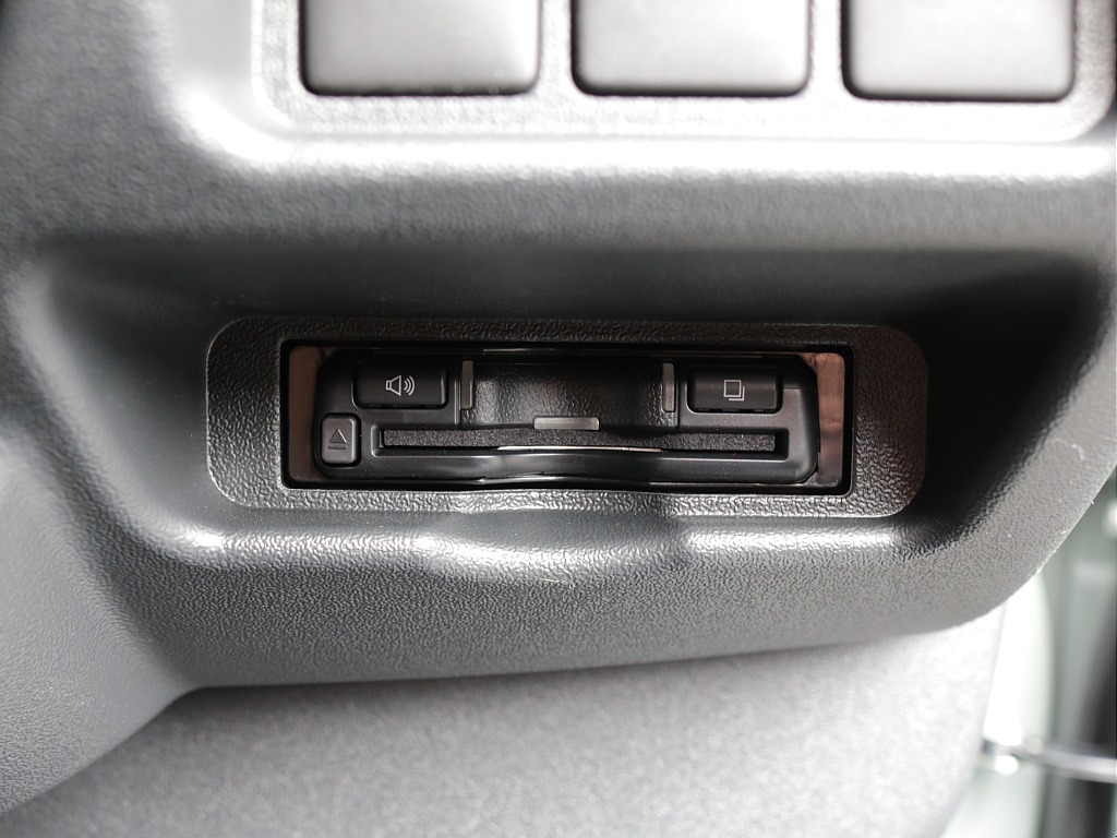 令和８年式アースカラーパッケージ２８００ディーゼル４ＷＤ！新品ＲＥクラシック丸目ライトフェイス施工！新品アルパインＢＩＧ－Ｘ１１インチＳＤナビ装備！新品シートカバー新品ベットＫＩＴ！ＥＴＣ２．０装備！