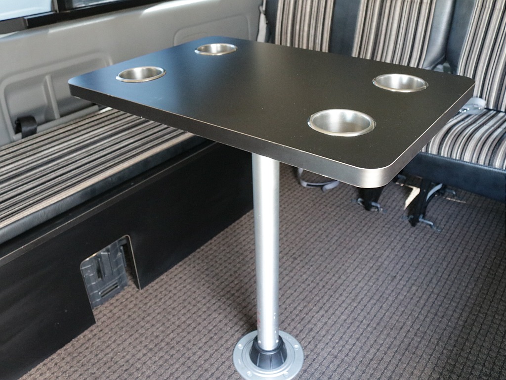 ２２年式リノカコーストライン角目４灯Ｒ１シートアレンジ施工新品オリジナルクラシックＬＥＤテールライト全席ファブリックシートカバー！！