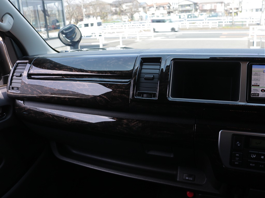 令和３年式ワゴンＧＬ２７００ガソリン２ＷＤ！アレンジＡＳシートカスタム車両入庫！新品オリジナルフロントスポイラーオリジナル１７インチアルミ２インチローダウンオリジナルＬＥＤテールパイオニアツインナビ！