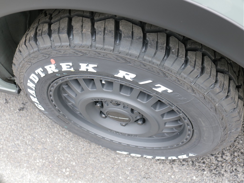 令和８年式アースカラーパッケージ２８００ディーゼル４ＷＤブラックエディション完成！！オリジナルフロントバンパーオリジナルオーバーフェンダーオリジナル１６インチアルミＢＩＧ－Ｘ１１インチナビＥＴＣ２．０