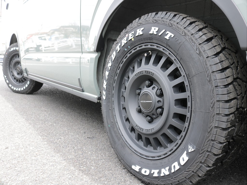 令和８年式アースカラーパッケージ２８００ディーゼル４ＷＤブラックエディション完成！！オリジナルフロントバンパーオリジナルオーバーフェンダーオリジナル１６インチアルミＢＩＧ－Ｘ１１インチナビＥＴＣ２．０