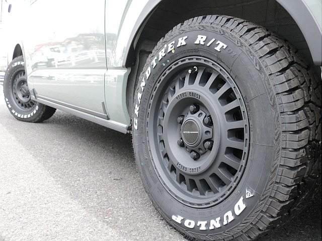 新品オリジナルネクサスクレスト１６インチアルミアルミ装備！！