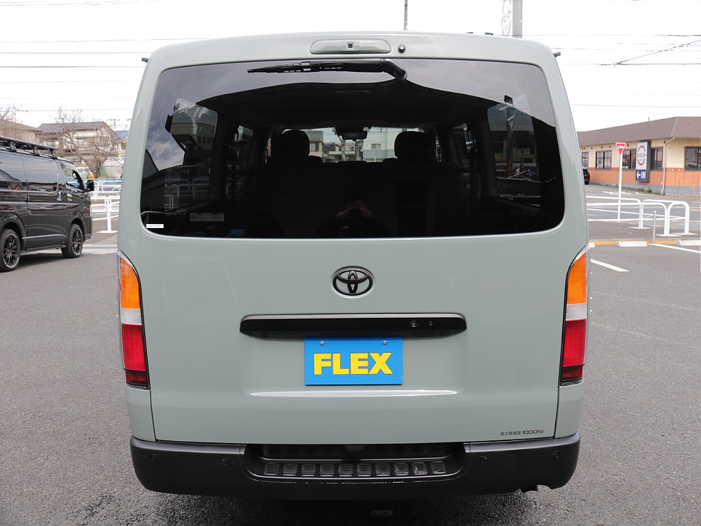 シンプルなリアビューになります！！