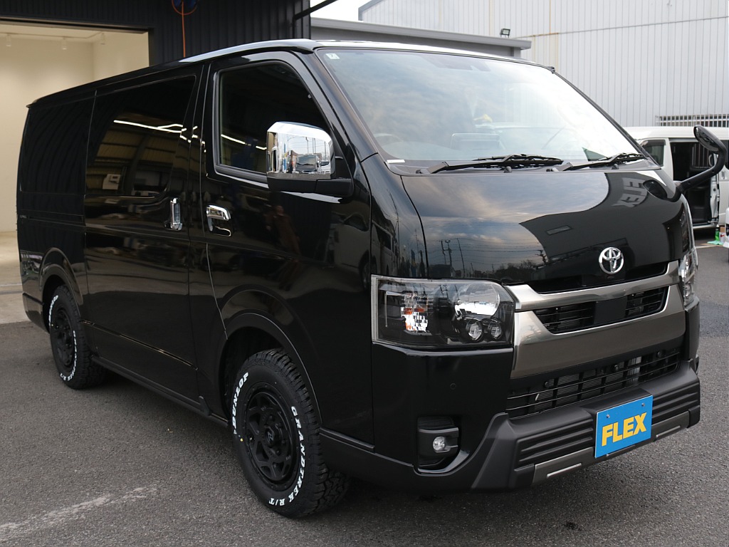 令和７年式ダークプライムＳ２８００ディーゼル４ＷＤカスタム車両入庫！オリジナルフロントバンパーオリジナルオーバーフェンダーオリジナルＬＥＤテールライトオリジナル１６インチアルミＢＩＧ－Ｘ１１インチナビ