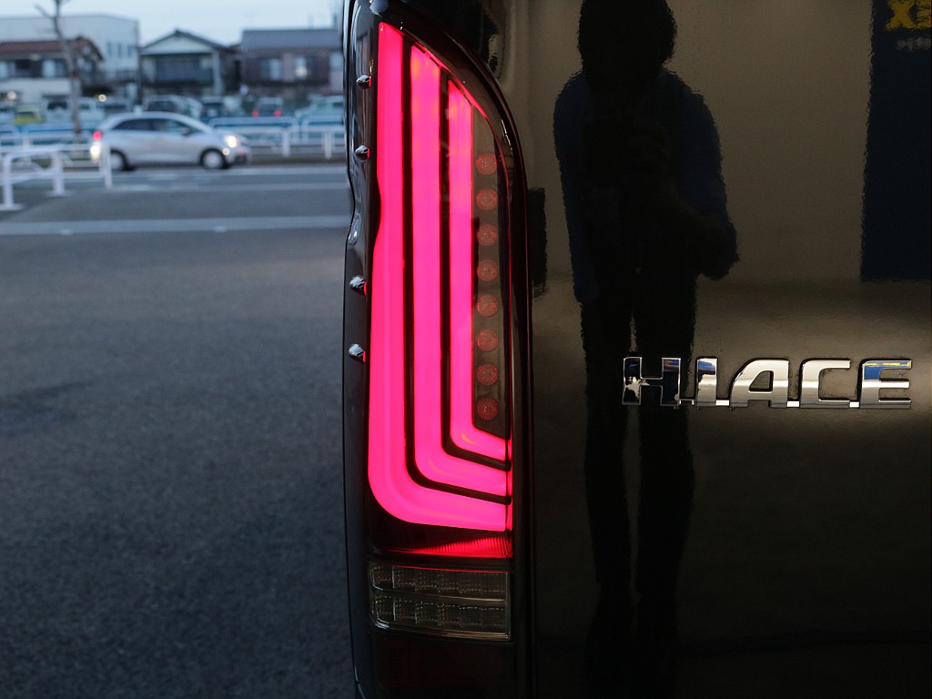 令和７年式ダークプライムＳ２８００ディーゼル４ＷＤカスタム車両入庫！オリジナルフロントバンパーオリジナルオーバーフェンダーオリジナルＬＥＤテールライトオリジナル１６インチアルミＢＩＧ－Ｘ１１インチナビ