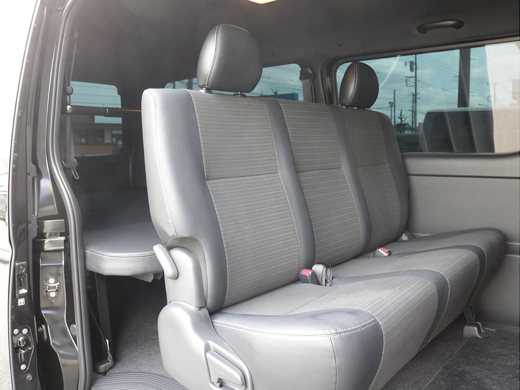 令和７年式ダークプライムＳ２８００ディーゼル４ＷＤカスタム車両入庫！オリジナルフロントバンパーオリジナルオーバーフェンダーオリジナルＬＥＤテールライトオリジナル１６インチアルミＢＩＧ－Ｘ１１インチナビ