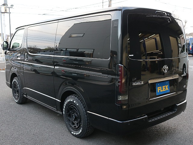 シンプルなリアビューになります！！