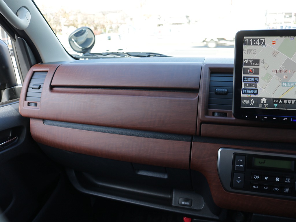 令和８年式ハイエースVアースカラーパッケージ２８００ディーゼル４WDブラックエディション完成！新品オリジナルバンパー新品オリジナル１６インチアルミ新品１６インチタイヤ新品オリジナルテールベットKIT