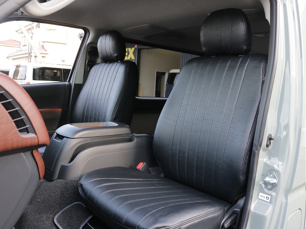 令和８年式ハイエースVアースカラーパッケージ２８００ディーゼル４WDブラックエディション完成！新品オリジナルバンパー新品オリジナル１６インチアルミ新品１６インチタイヤ新品オリジナルテールベットKIT