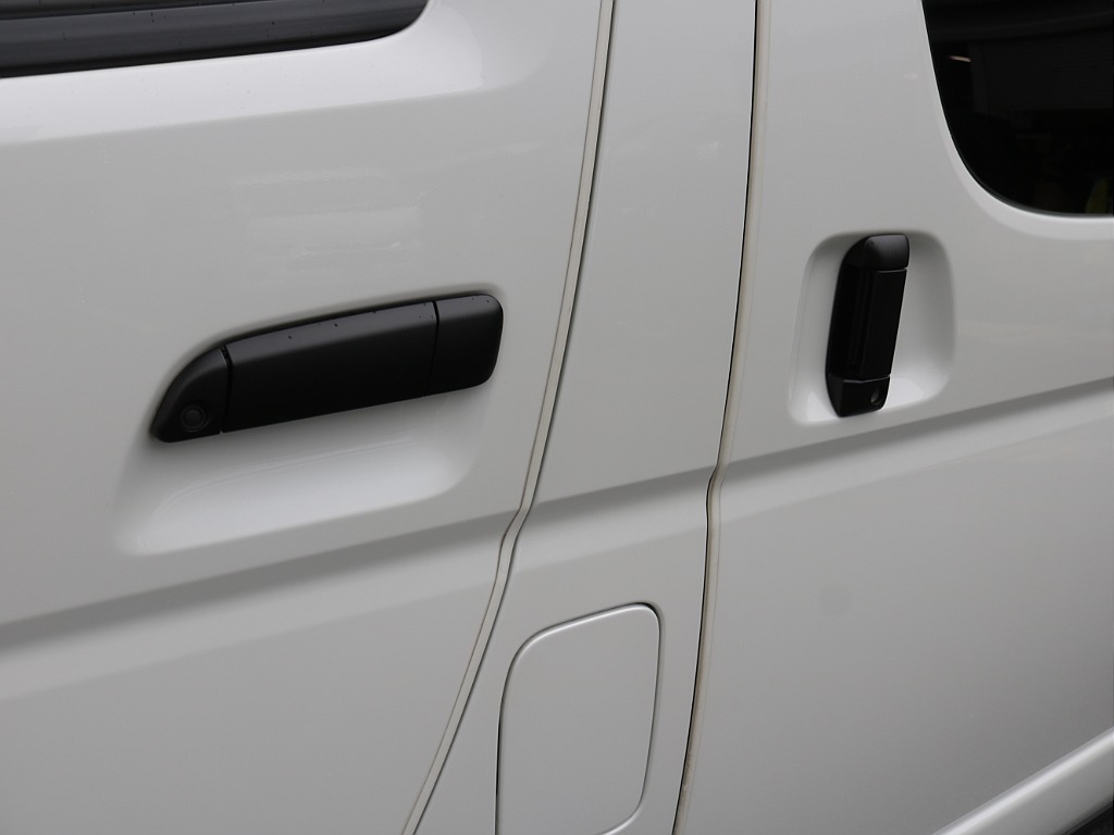 令和２年式ワゴンＧＬ２７００ガソリン４ＷＤブラックエディション完成！！ファブレス１７インチアルミ新品オリジナルバンパー新品オーバーフェンダー新品オリジナルＬＥＤテール新品シートカバー装着済み！！