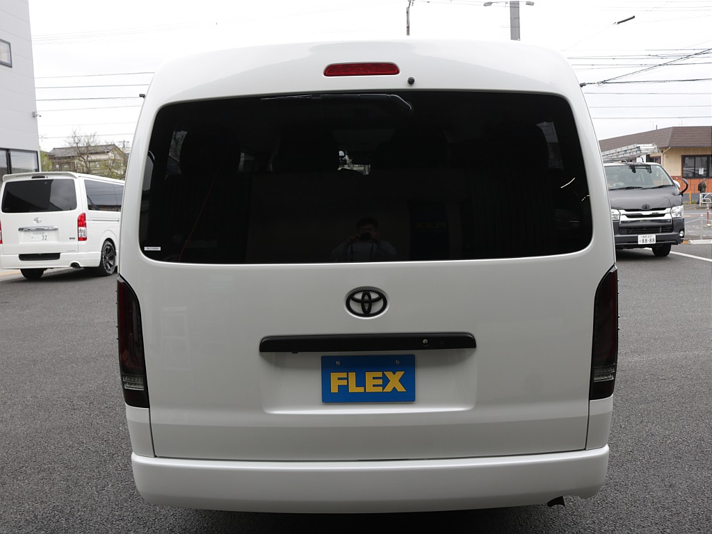 シンプルなリアビューになります！！