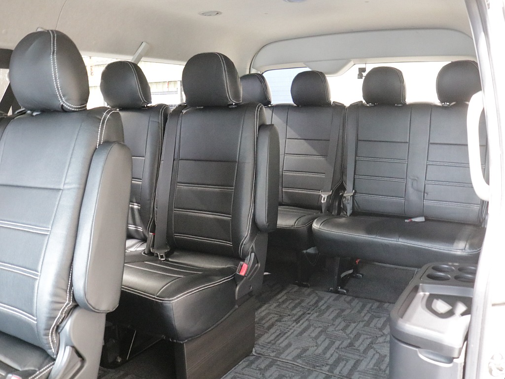 令和２年式ワゴンＧＬ２７００ガソリン４ＷＤブラックエディション完成！！ファブレス１７インチアルミ新品オリジナルバンパー新品オーバーフェンダー新品オリジナルＬＥＤテール新品シートカバー装着済み！！