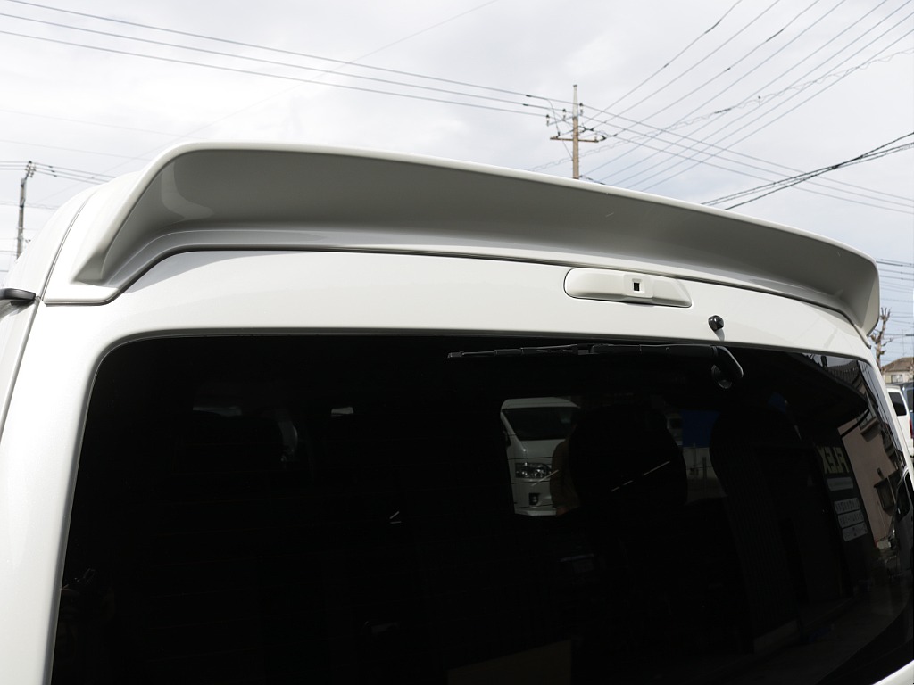 令和４年式ワゴンＧＬ２７００ガソリン２ＷＤファミリーに好評のＶｅｒ１シートアレンジ施工済み！４１５コブラスポイラー社外ボンネットオリジナルＬＥＤテール装備アルパインＢＩＧ－Ｘ１１インチナビフリップ装備