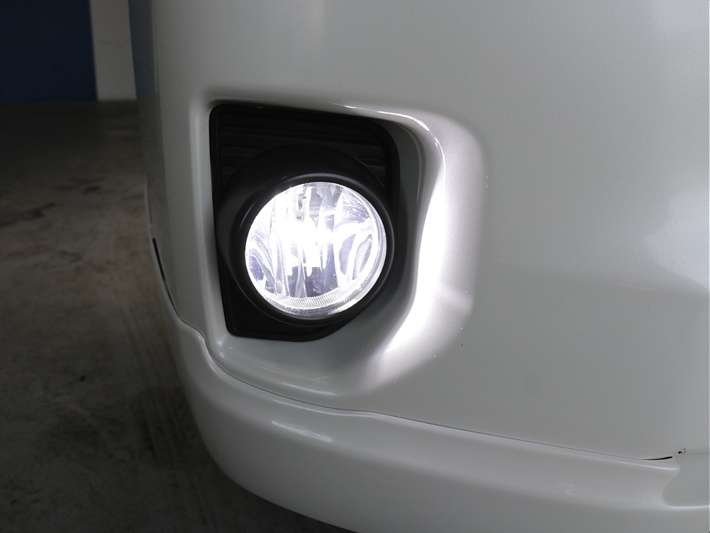 令和４年式ワゴンＧＬ２７００ガソリン２ＷＤファミリーに好評のＶｅｒ１シートアレンジ施工済み！４１５コブラスポイラー社外ボンネットオリジナルＬＥＤテール装備アルパインＢＩＧ－Ｘ１１インチナビフリップ装備