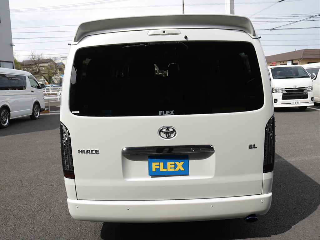 シンプルなリアビューになります！！